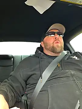 Snapshot of Strong_Bear89 chatting on February 19, 2025, 7:16 pm Strong Bear89 online show from February 19, 2025, 7:16 pm