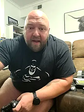 Snapshot of Strong_Bear89 chatting on December 9, 2024, 6:12 am Strong Bear89 online show from December 9, 2024, 6:12 am