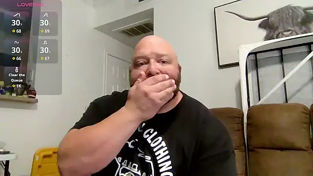 Snapshot of Strong_Bear89 chatting on March 7, 2025, 7:27 pm Strong Bear89 online show from March 7, 2025, 7:27 pm