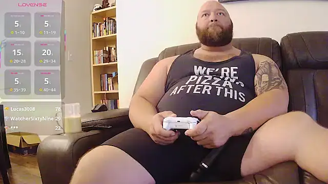 Snapshot of Strong_Bear89 chatting on October 24, 2025, 1:21 pm Strong Bear89 online show from October 24, 2025, 1:21 pm