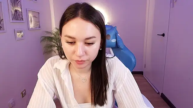 margeriTirell online show from May 1, 2026, 2:49 am