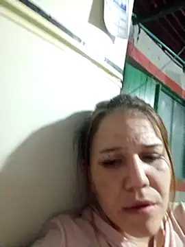 EvelyneClark online show from January 17, 2025, 2:08 am