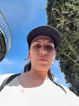 Alysson-- online show from April 10, 2026, 1:18 pm