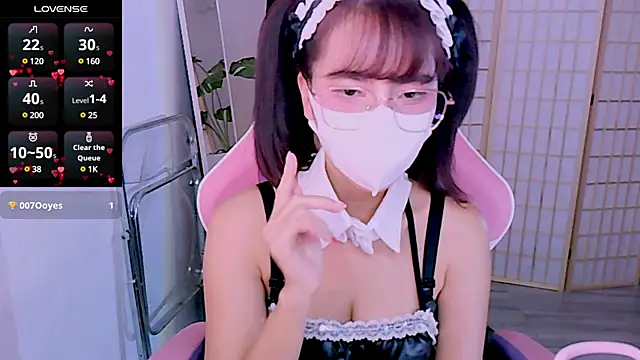 Snapshot of desiregirl69 chatting on February 27, 2025, 3:15 pm desiregirl69 online show from February 27, 2025, 3:15 pm