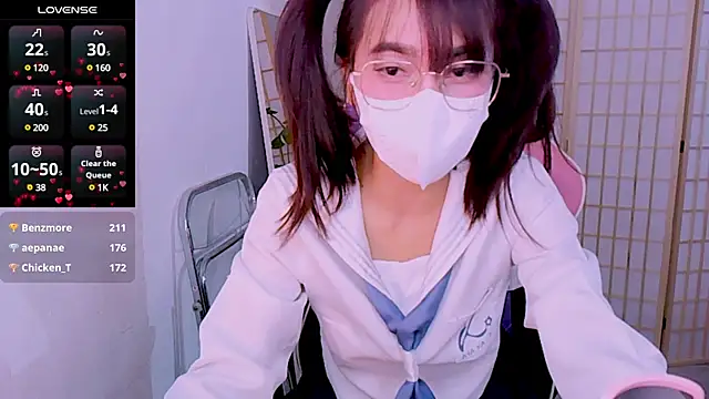 Snapshot of desiregirl69 chatting on February 26, 2025, 6:15 pm desiregirl69 online show from February 26, 2025, 6:15 pm