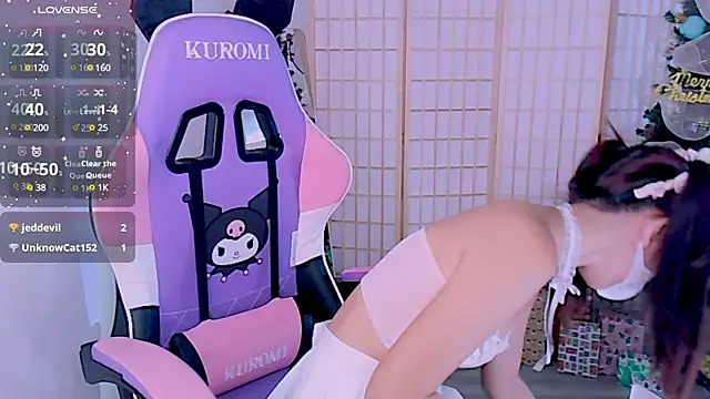 Snapshot of desiregirl69 chatting on December 9, 2024, 2:39 pm desiregirl69 online show from December 9, 2024, 2:39 pm