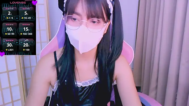 Snapshot of desiregirl69 chatting on October 22, 2025, 3:11 pm desiregirl69 online show from October 22, 2025, 3:11 pm