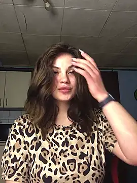 Snapshot of Sweeeeet_Candy chatting on March 4, 2025, 5:53 am Sweeeeet Candy online show from March 4, 2025, 5:53 am