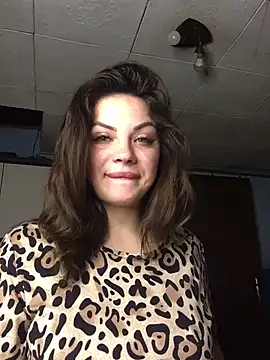 Snapshot of Sweeeeet_Candy chatting on February 21, 2025, 3:56 am Sweeeeet Candy online show from February 21, 2025, 3:56 am