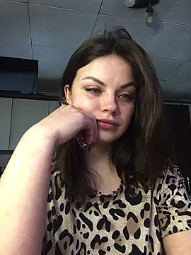 Snapshot of Sweeeeet_Candy chatting on February 17, 2025, 7:15 am Sweeeeet Candy online show from February 17, 2025, 7:15 am