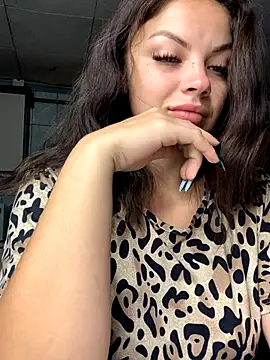 Snapshot of Sweeeeet_Candy chatting on September 14, 2025, 3:18 am Sweeeeet Candy online show from September 14, 2025, 3:18 am