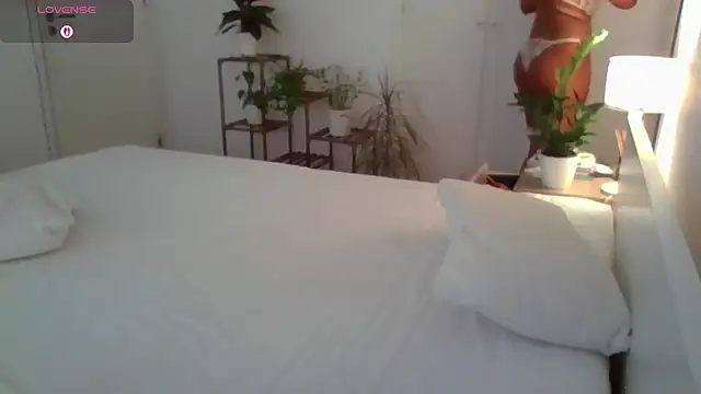 yournextdoorhottie online show from April 30, 2026, 12:23 pm