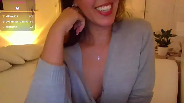 Snapshot of yournextdoorhottie chatting on March 18, 2026, 11:27 pm yournextdoorhottie online show from March 18, 2026, 11:27 pm