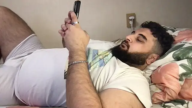 teddy alan online show from September 12, 2025, 3:23 pm