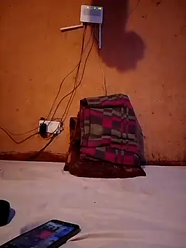 Snapshot of QUEEN-NAIMA chatting on October 30, 2025, 10:35 am QUEEN-NAIMA online show from October 30, 2025, 10:35 am