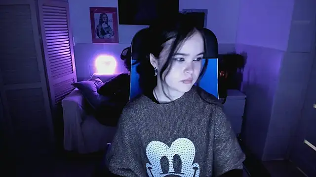 Elainebeness online show from October 14, 2025, 7:25 pm