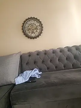 thicktash online show from November 29, 2025, 6:13 am