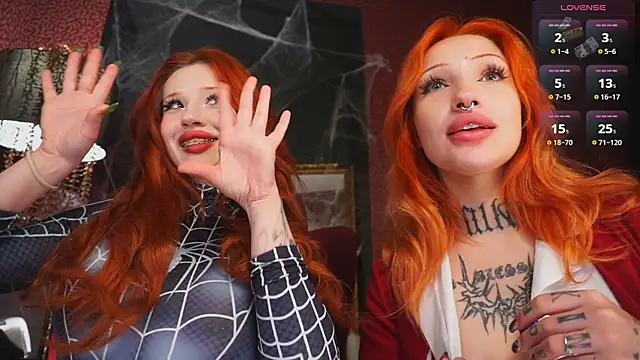 Snapshot of poisonivy_ chatting on October 31, 2025, 5:48 am poisonivy online show from October 31, 2025, 5:48 am