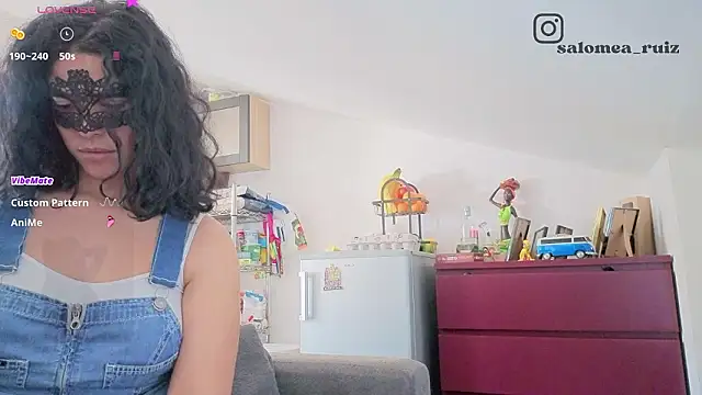 salomea r online show from February 22, 2026, 2:41 pm