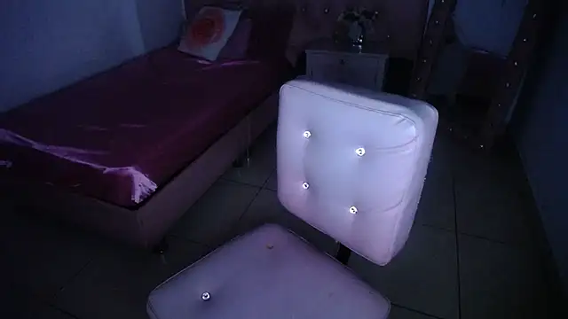 Kathleen Rodriguez online show from February 26, 2025, 10:58 pm