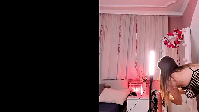 Snapshot of Tender_Amber chatting on March 19, 2025, 8:34 am Tender Amber online show from March 19, 2025, 8:34 am