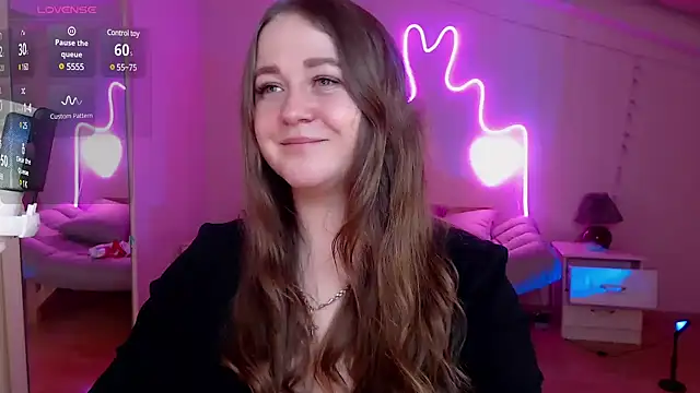Snapshot of LizzyShine chatting on March 21, 2025, 4:29 pm LizzyShine online show from March 21, 2025, 4:29 pm
