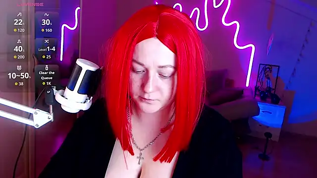 Snapshot of LizzyShine chatting on October 1, 2025, 2:21 pm LizzyShine online show from October 1, 2025, 2:21 pm