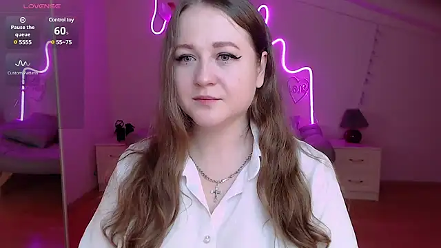 Snapshot of LizzyShine chatting on March 14, 2025, 5:24 pm LizzyShine online show from March 14, 2025, 5:24 pm