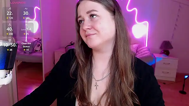 Snapshot of LizzyShine chatting on March 22, 2025, 8:26 pm LizzyShine online show from March 22, 2025, 8:26 pm