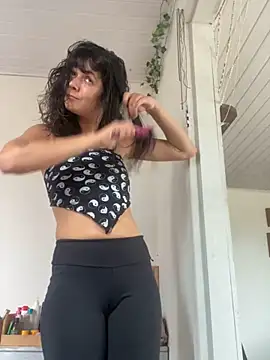 magalunabb online show from December 4, 2024, 6:55 pm