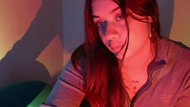 Snapshot of Miss_oliviaa chatting on February 14, 2025, 11:09 pm Miss oliviaa online show from February 14, 2025, 11:09 pm