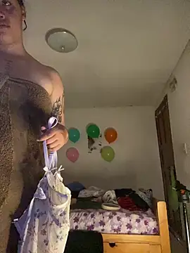 Miss oliviaa online show from April 13, 2026, 9:52 pm