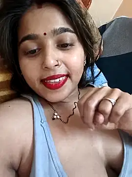 Snapshot of Sweet-Rani chatting on April 18, 2026, 7:58 pm Sweet-Rani online show from April 18, 2026, 7:58 pm