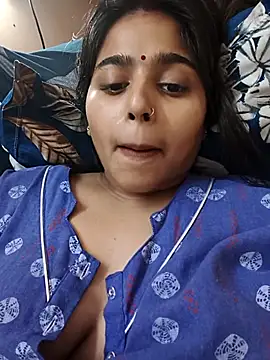 Snapshot of Sweet-Rani chatting on April 29, 2026, 5:52 pm Sweet-Rani online show from April 29, 2026, 5:52 pm
