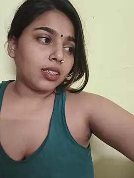 Snapshot of Sweet-Rani chatting on June 12, 2026, 8:17 pm Sweet-Rani online show from June 12, 2026, 8:17 pm