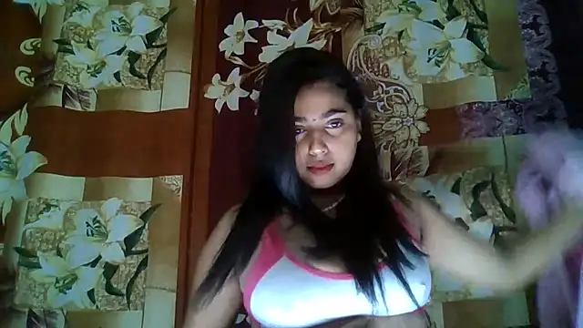 Snapshot of Sweet-Rani chatting on March 10, 2025, 11:06 pm Sweet-Rani online show from March 10, 2025, 11:06 pm