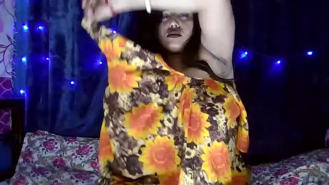 Snapshot of Sweet-Rani chatting on February 10, 2025, 5:19 pm Sweet-Rani online show from February 10, 2025, 5:19 pm