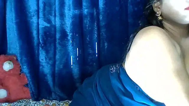Snapshot of Sweet-Rani chatting on January 17, 2025, 5:32 am Sweet-Rani online show from January 17, 2025, 5:32 am