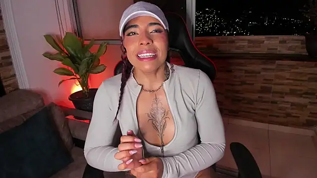 emilyfitness online show from December 23, 2024, 6:33 am