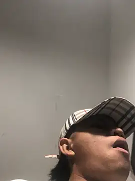 Snapshot of logannth chatting on March 19, 2026, 3:17 am logannth online show from March 19, 2026, 3:17 am