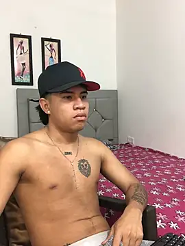 Snapshot of logannth chatting on March 4, 2026, 10:12 am logannth online show from March 4, 2026, 10:12 am