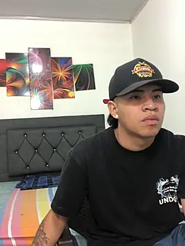 Snapshot of logannth chatting on March 25, 2026, 1:06 am logannth online show from March 25, 2026, 1:06 am