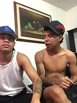 Snapshot of logannth chatting on April 1, 2026, 5:43 pm logannth online show from April 1, 2026, 5:43 pm