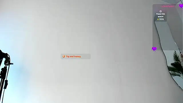 Brittany cute18 online show from April 9, 2026, 11:27 am