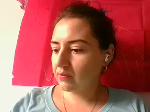  karlie kloss  online show from March 10, 2025, 8:56 pm