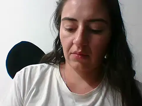  karlie kloss  online show from January 25, 2025, 2:26 am