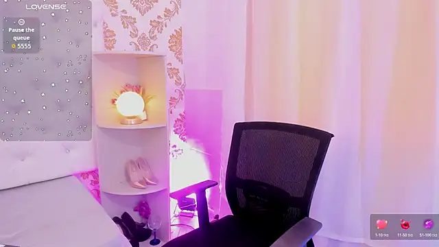 emaa lambert online show from December 20, 2025, 3:37 pm