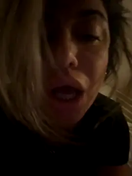 persiannqueen online show from October 31, 2025, 2:19 am