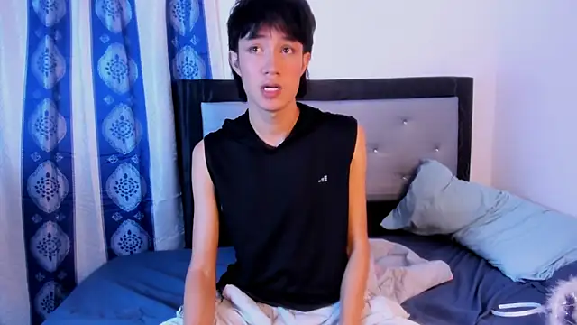 Snapshot of Johhan__Lee chatting on January 16, 2025, 2:51 am Johhan Lee online show from January 16, 2025, 2:51 am