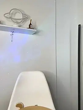 kristynmassey online show from February 25, 2026, 8:52 pm